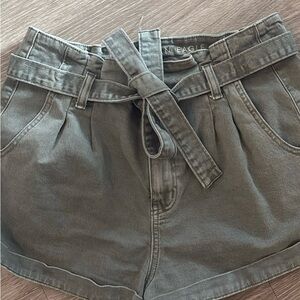 American Eagle Outfitters Women's Green Shorts